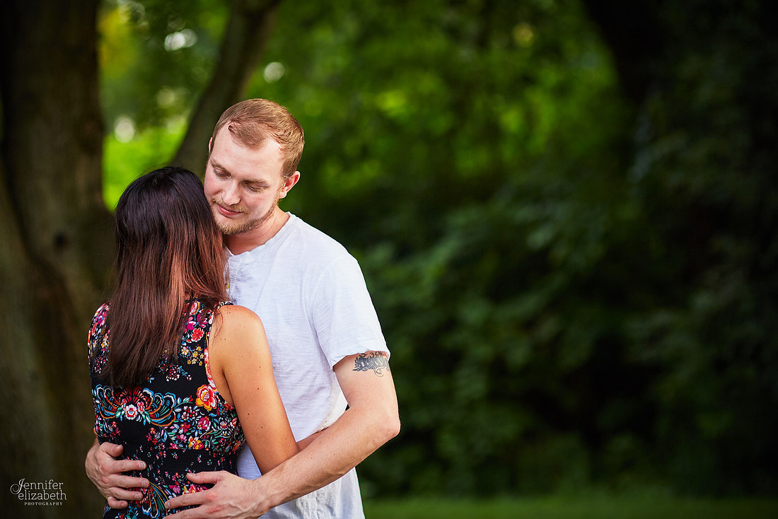 Hannah & Ryan: Engagement at Price Park in North Canton