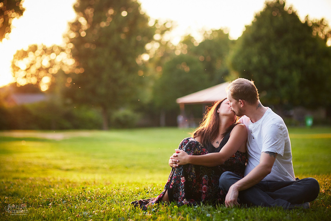Hannah & Ryan: Engagement at Price Park in North Canton
