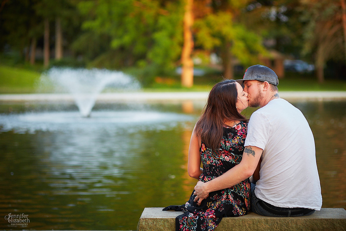 Hannah & Ryan: Engagement at Price Park in North Canton