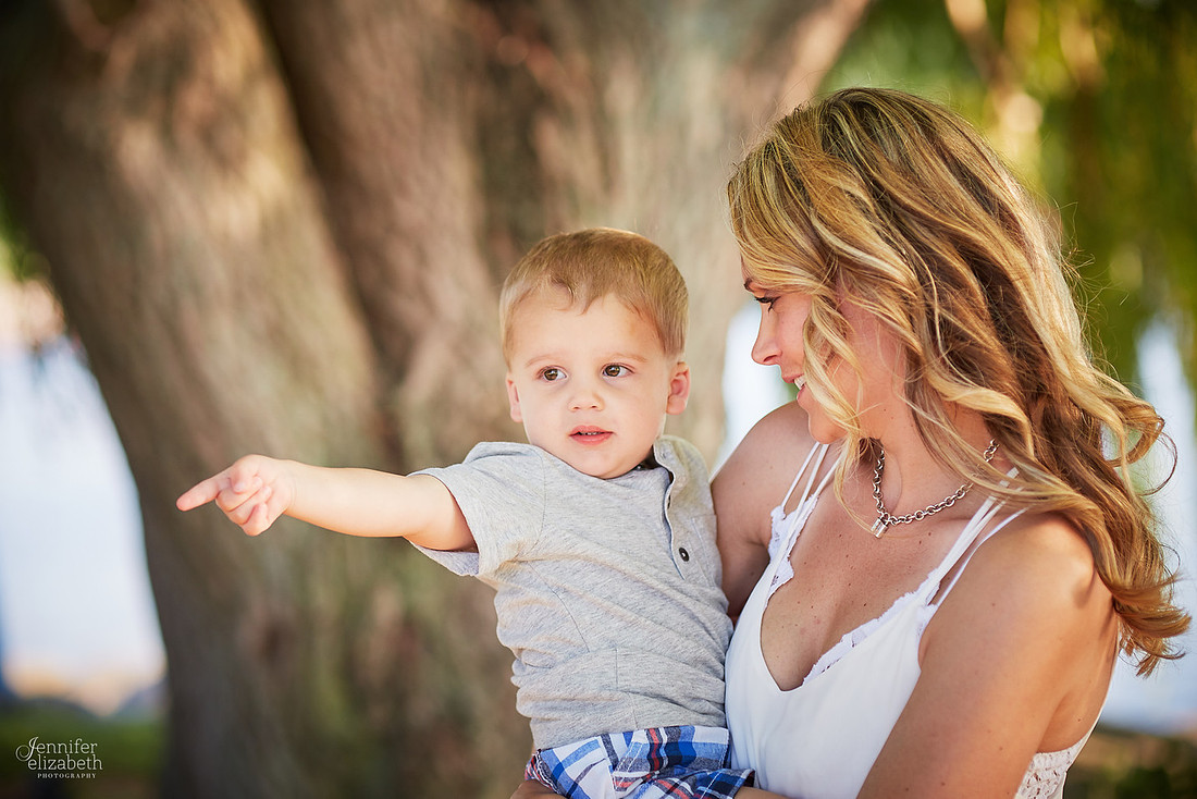The V Family: Portrait Session at Edgewater Park
