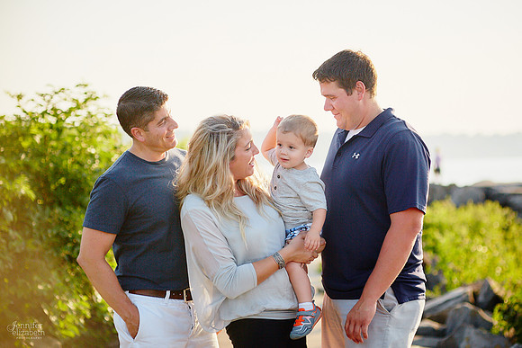 The V Family: Portrait Session at Edgewater Park