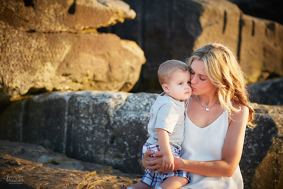The V Family: Portrait Session at Edgewater Park