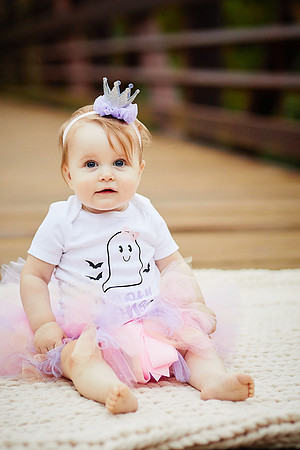 The R/G Family: Portrait Session at Chagrin River Park in Willoughby