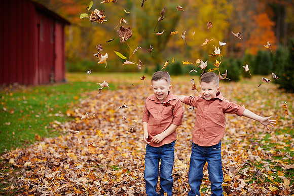 Mini Holiday Portrait Sessions at Sugar Pines Farm in Chesterland