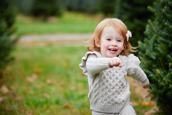 Mini Holiday Portrait Sessions at Sugar Pines Farm in Chesterland