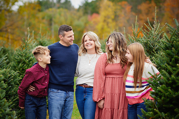 Mini Holiday Portrait Sessions at Sugar Pines Farm in Chesterland