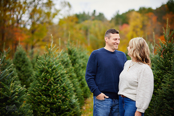 Mini Holiday Portrait Sessions at Sugar Pines Farm in Chesterland