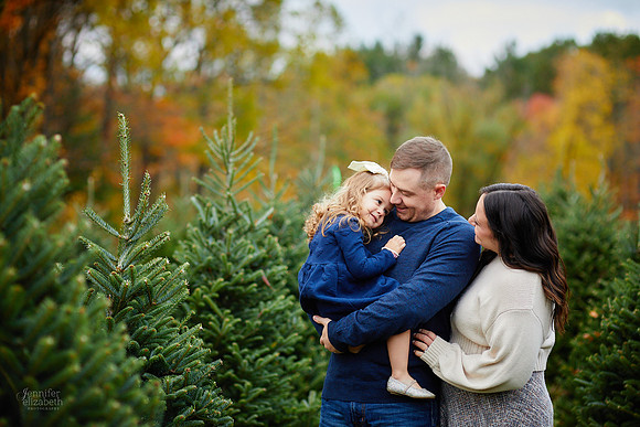 Mini Holiday Portrait Sessions at Sugar Pines Farm in Chesterland