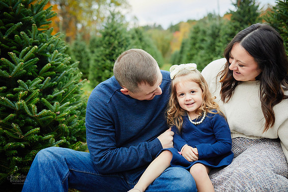 Mini Holiday Portrait Sessions at Sugar Pines Farm in Chesterland