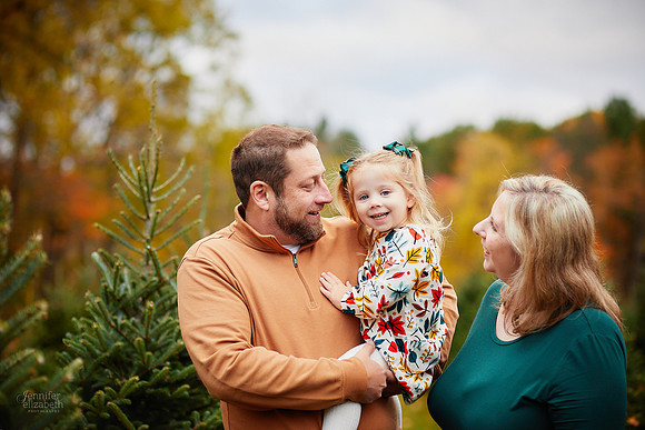 Mini Holiday Portrait Sessions at Sugar Pines Farm in Chesterland