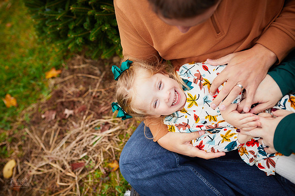 Mini Holiday Portrait Sessions at Sugar Pines Farm in Chesterland