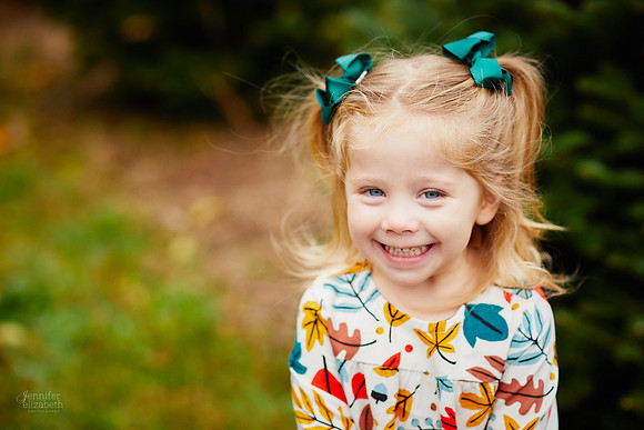 Mini Holiday Portrait Sessions at Sugar Pines Farm in Chesterland