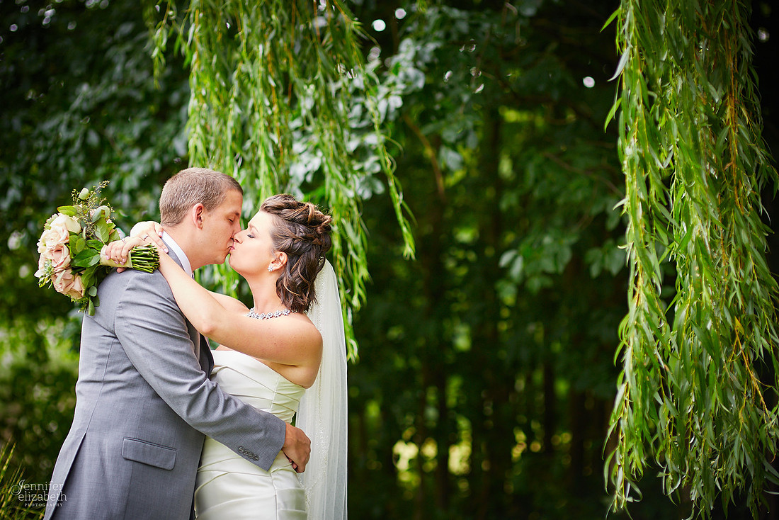 Brooke & Kevin: Landerhaven Wedding in Cleveland