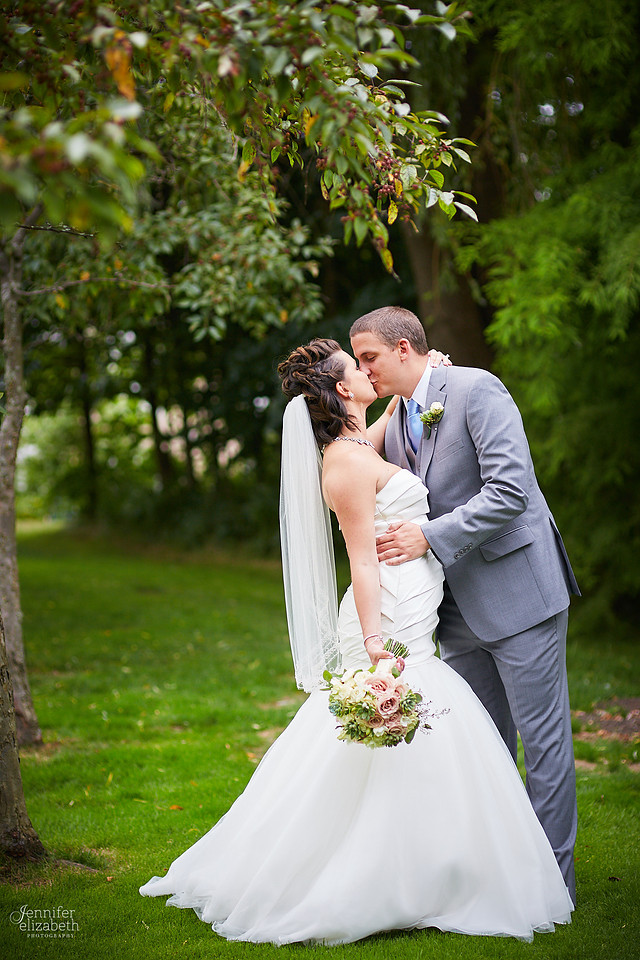 Brooke & Kevin: Landerhaven Wedding in Cleveland