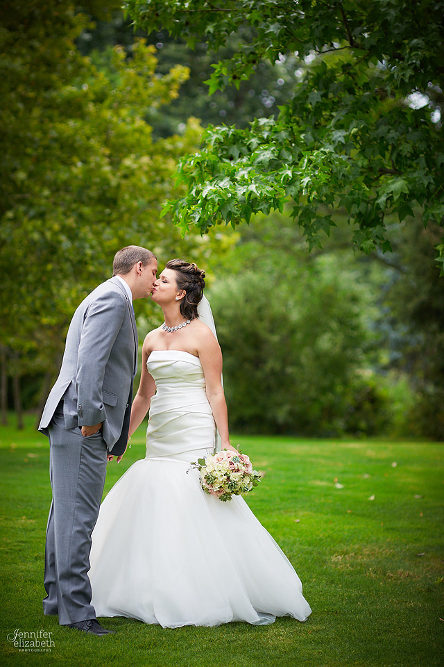 Brooke & Kevin: Landerhaven Wedding in Cleveland