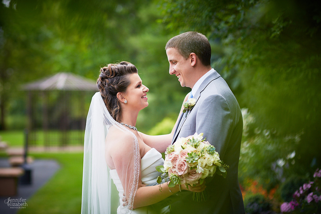 Brooke & Kevin: Landerhaven Wedding in Cleveland