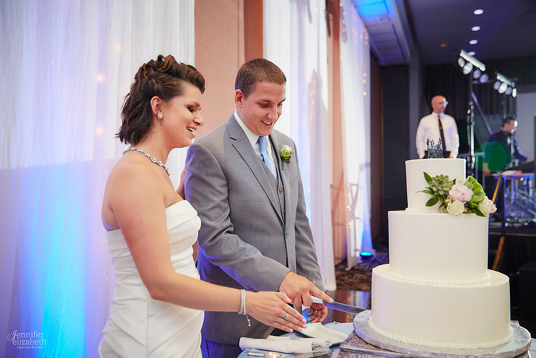 Brooke & Kevin: Landerhaven Wedding in Cleveland
