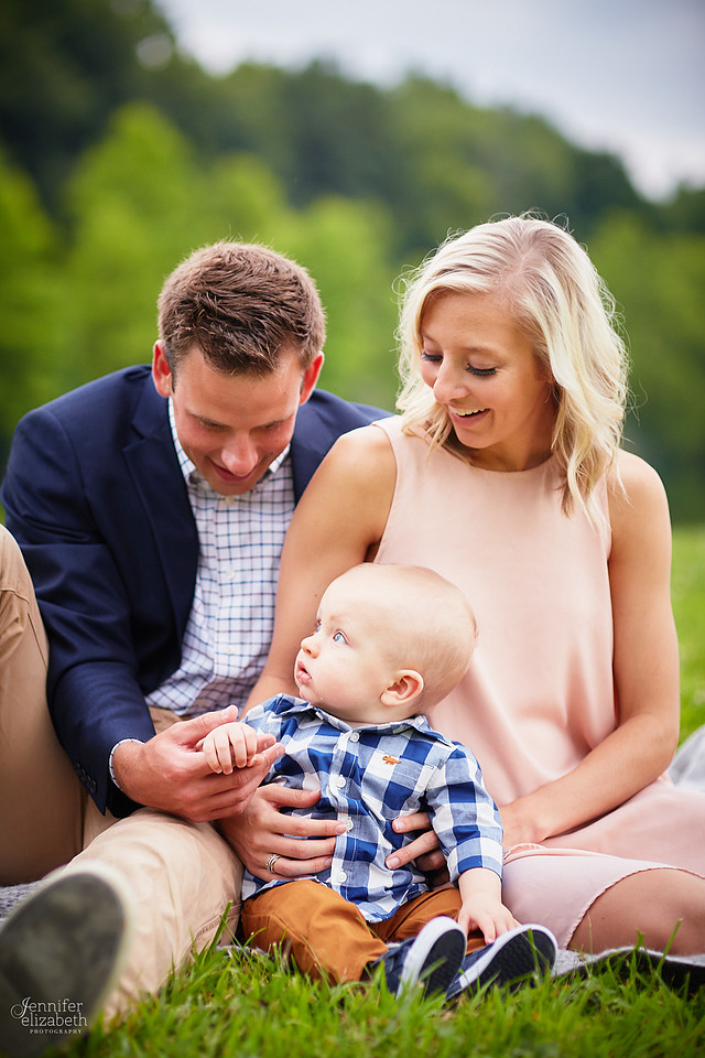 The S Family: Portrait Session at Indigo Lake Station in Peninsula, Ohio