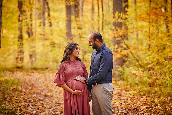 Neeha: Maternity Portrait Session at Henry Church Rock near Bentleyville