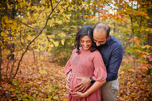 Neeha: Maternity Portrait Session at Henry Church Rock near Bentleyville