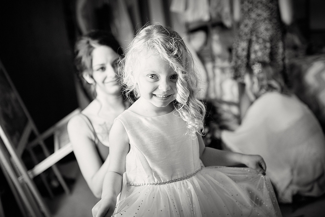 Hannah & Ryan: Backyard Wedding in North Canton