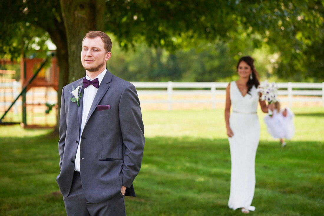 Hannah & Ryan: Backyard Wedding in North Canton