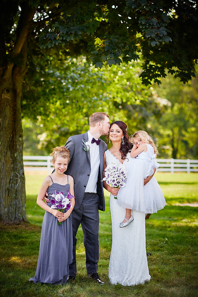 Hannah & Ryan: Backyard Wedding in North Canton