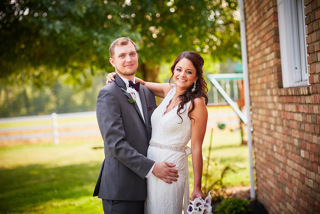 Hannah & Ryan: Backyard Wedding in North Canton