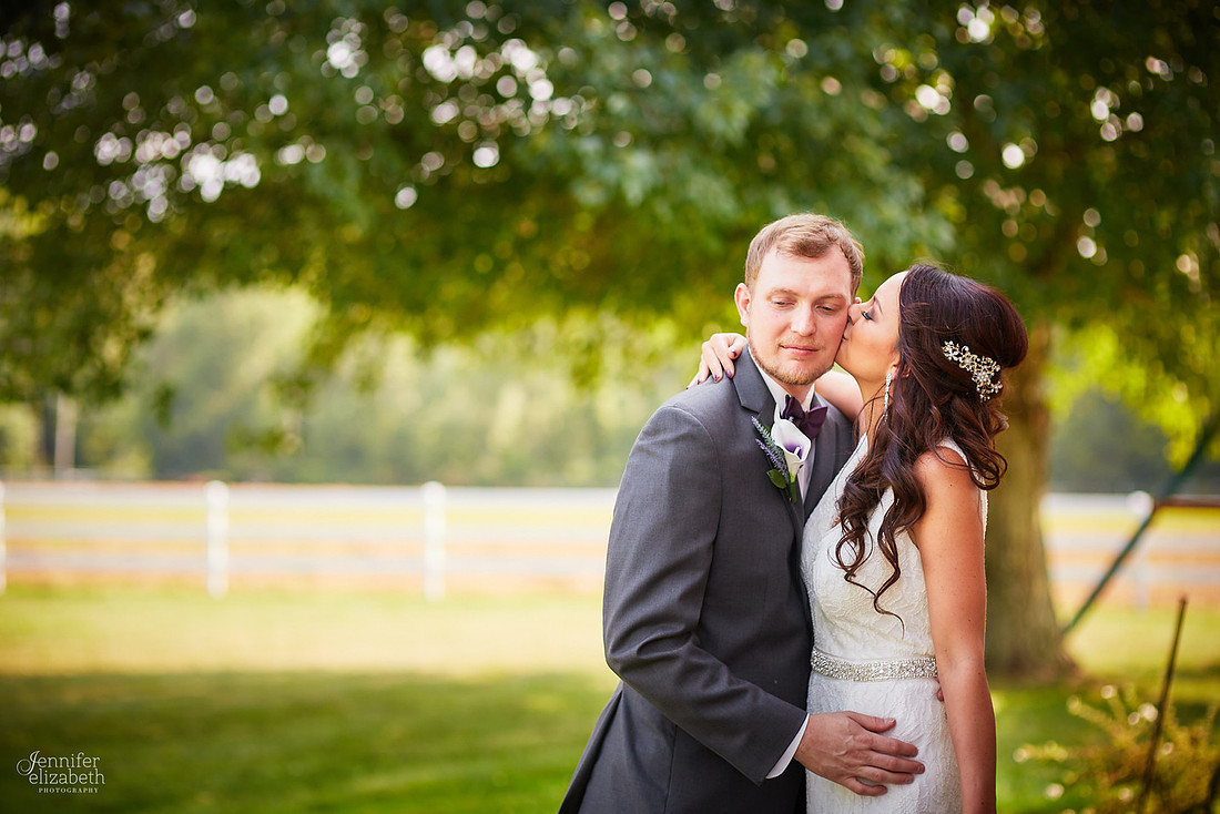 Hannah & Ryan: Backyard Wedding in North Canton