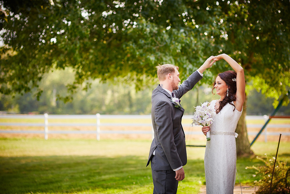 Hannah & Ryan: Backyard Wedding in North Canton