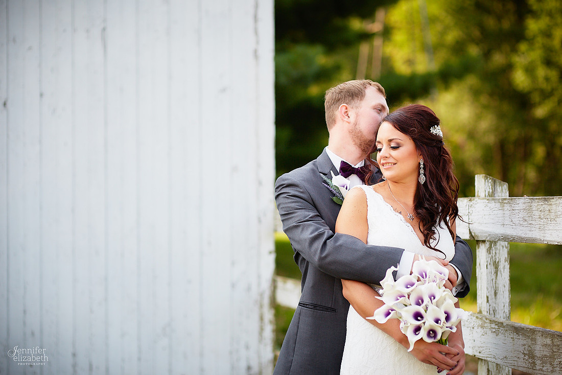 Hannah & Ryan: Backyard Wedding in North Canton