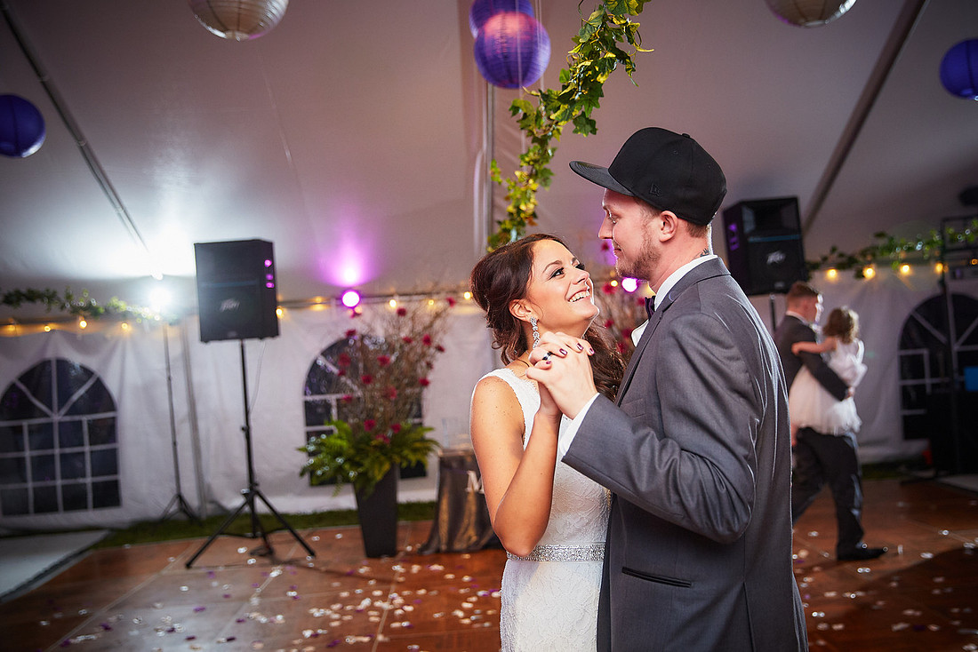 Hannah & Ryan: Backyard Wedding in North Canton