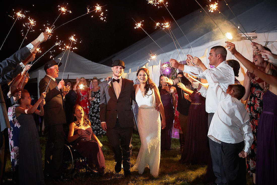 Hannah & Ryan: Backyard Wedding in North Canton