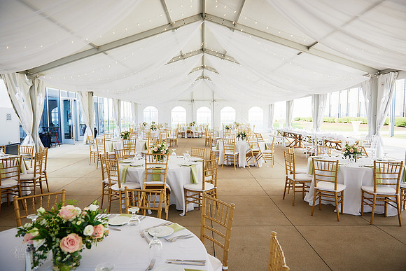 Erica & Grant: Wedding at Aloft Cleveland Downtown with Lago Custom Events