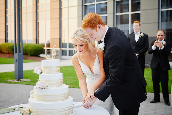 Erica & Grant: Wedding at Aloft Cleveland Downtown with Lago Custom Events
