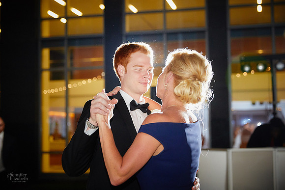 Erica & Grant: Wedding at Aloft Cleveland Downtown with Lago Custom Events