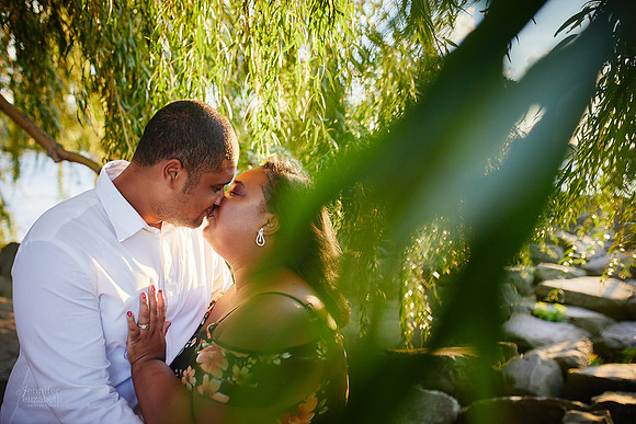 Tyler & Cameron: Engagement Session at Edgewater Beach Park