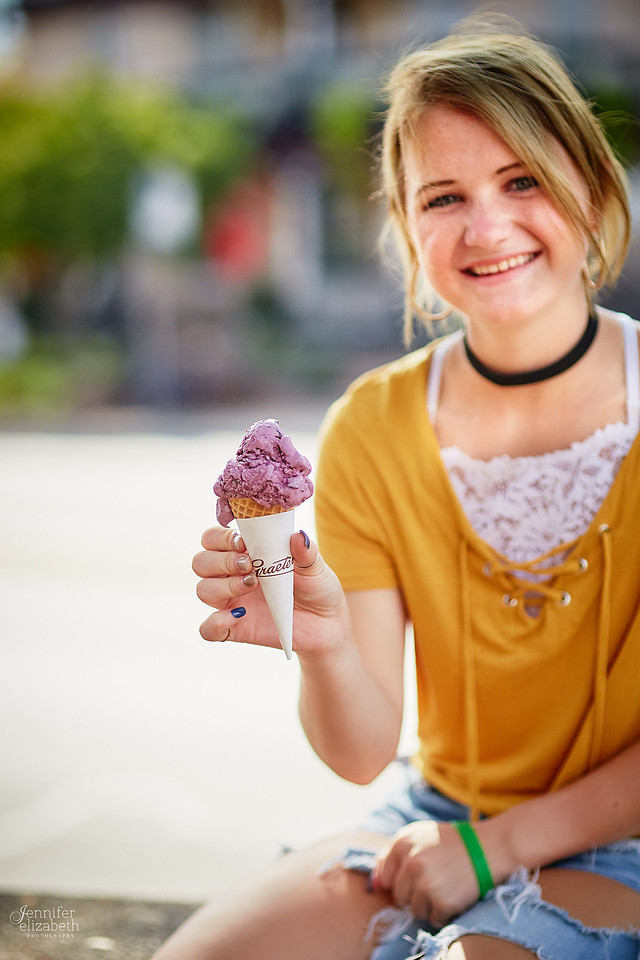 Katie: Senior Portrait Session in Old Worthington and at Nationwide Arena