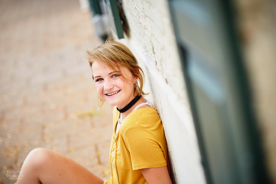 Katie: Senior Portrait Session in Old Worthington and at Nationwide Arena