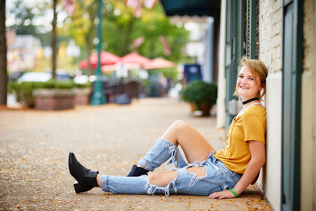 Katie: Senior Portrait Session in Old Worthington and at Nationwide Arena