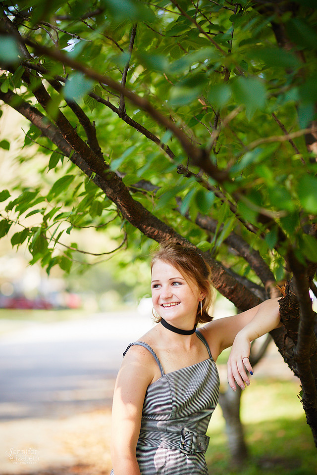 Katie: Senior Portrait Session in Old Worthington and at Nationwide Arena