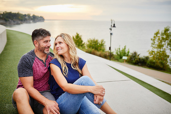 The V Family: Portrait Session at Lakewood Park in Cleveland