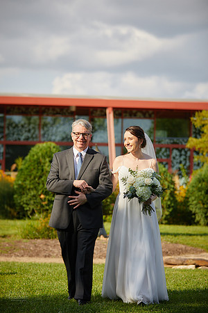 Maddie & Evan: Wedding at the Grange Insurance Audubon Center in Columbus