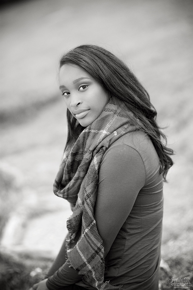 Kiara: Senior Portrait Session in Worthington, Ohio