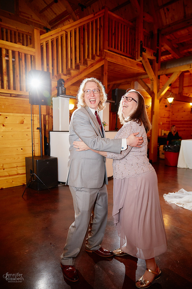 Emily & Colin: Wedding at Canopy Creek Farm in Miamisburg, Ohio