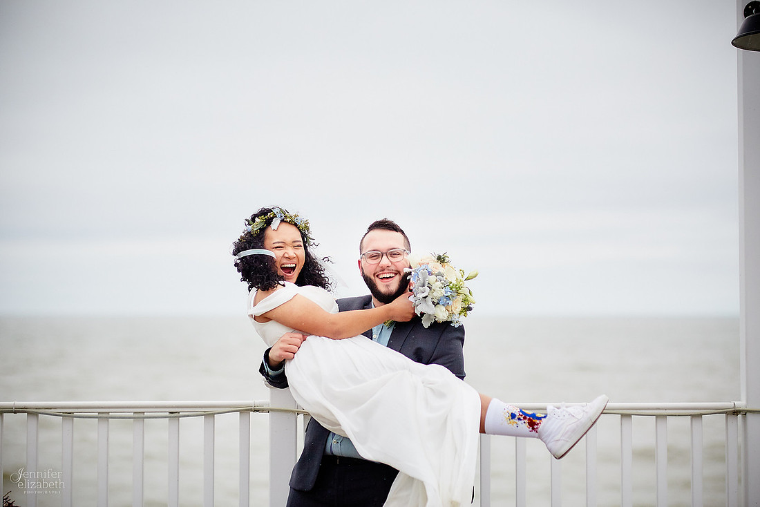 Amy & Steve: Elopement at The Lakehouse Inn at Geneva-on-the-Lake