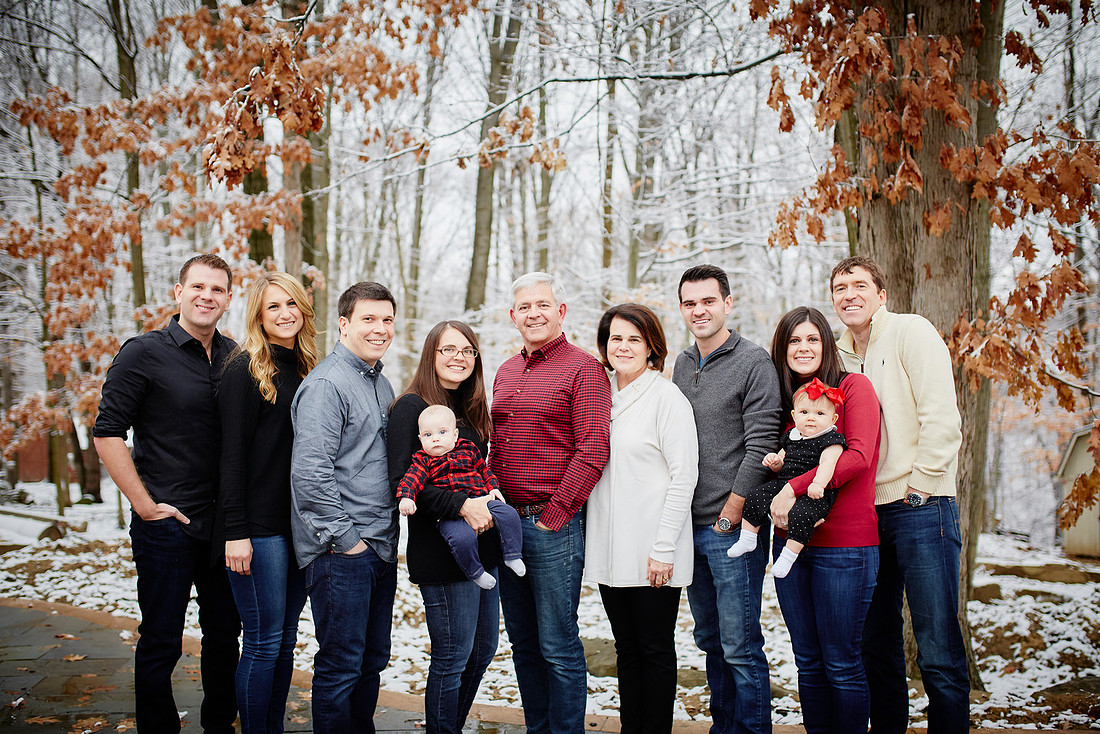 The T Family: Holiday Portrait Session in Walton Hills, Ohio