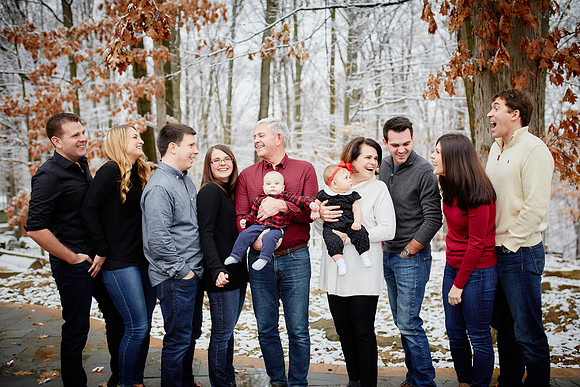 The T Family: Holiday Portrait Session in Walton Hills, Ohio
