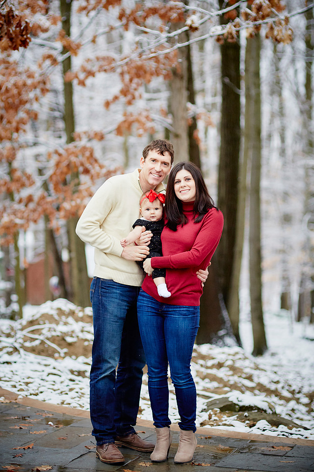 The T Family: Holiday Portrait Session in Walton Hills, Ohio