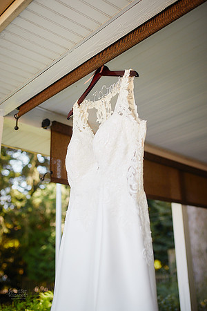 Jenna & Thomas: Wedding at Tall Oaks Event Complex in Kirtland
